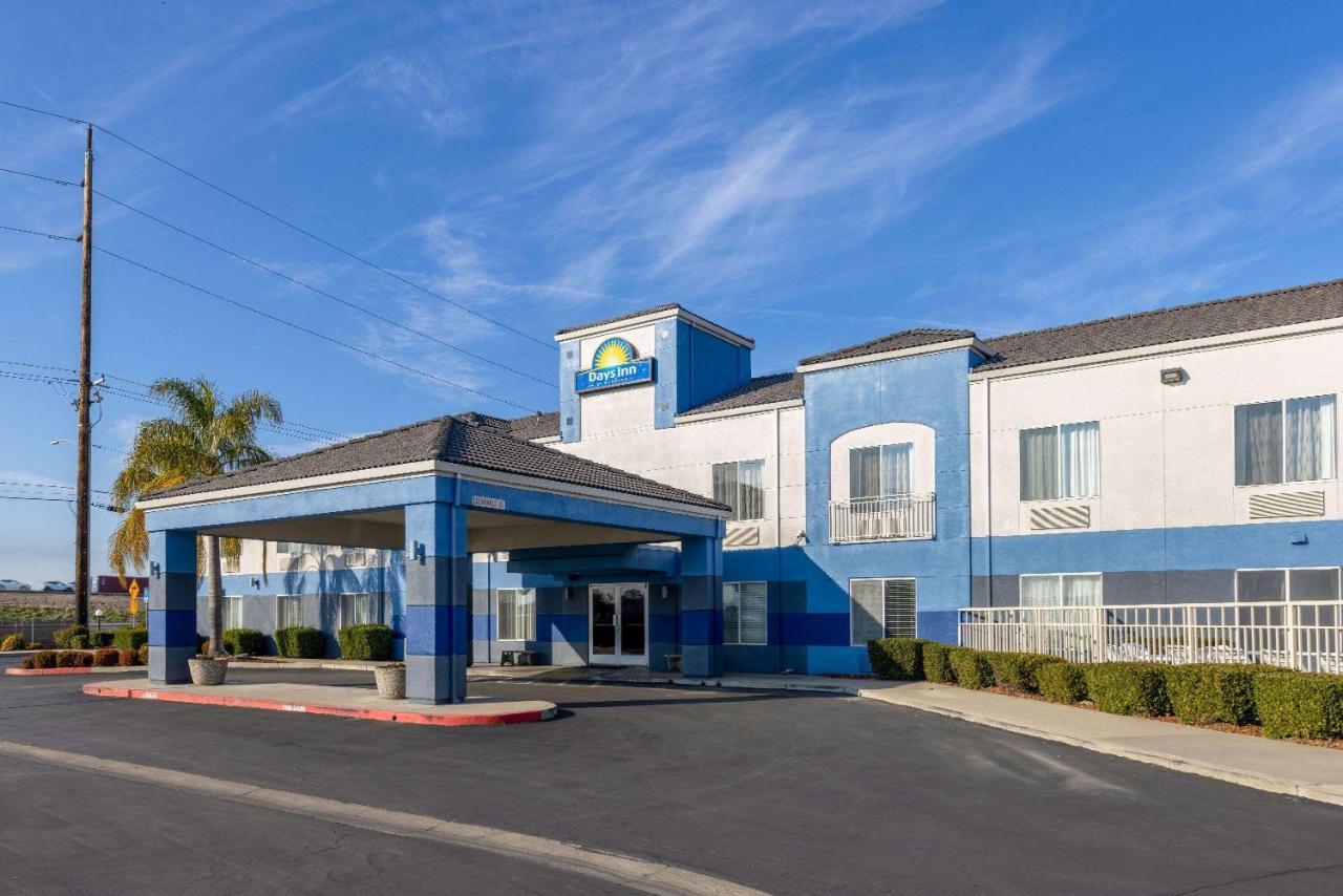 Days Inn By Wyndham Lathrop Εξωτερικό φωτογραφία